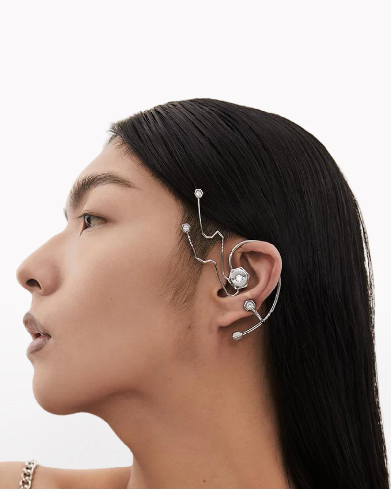 Cyberpunk Chip Circuit Y2K Ear Clip - Image 2