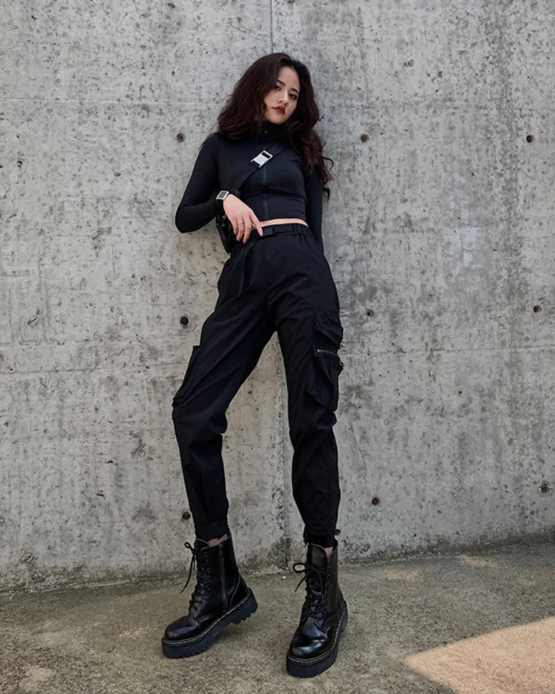 Streetwear Functional Women's Cargo Pants - Image 7