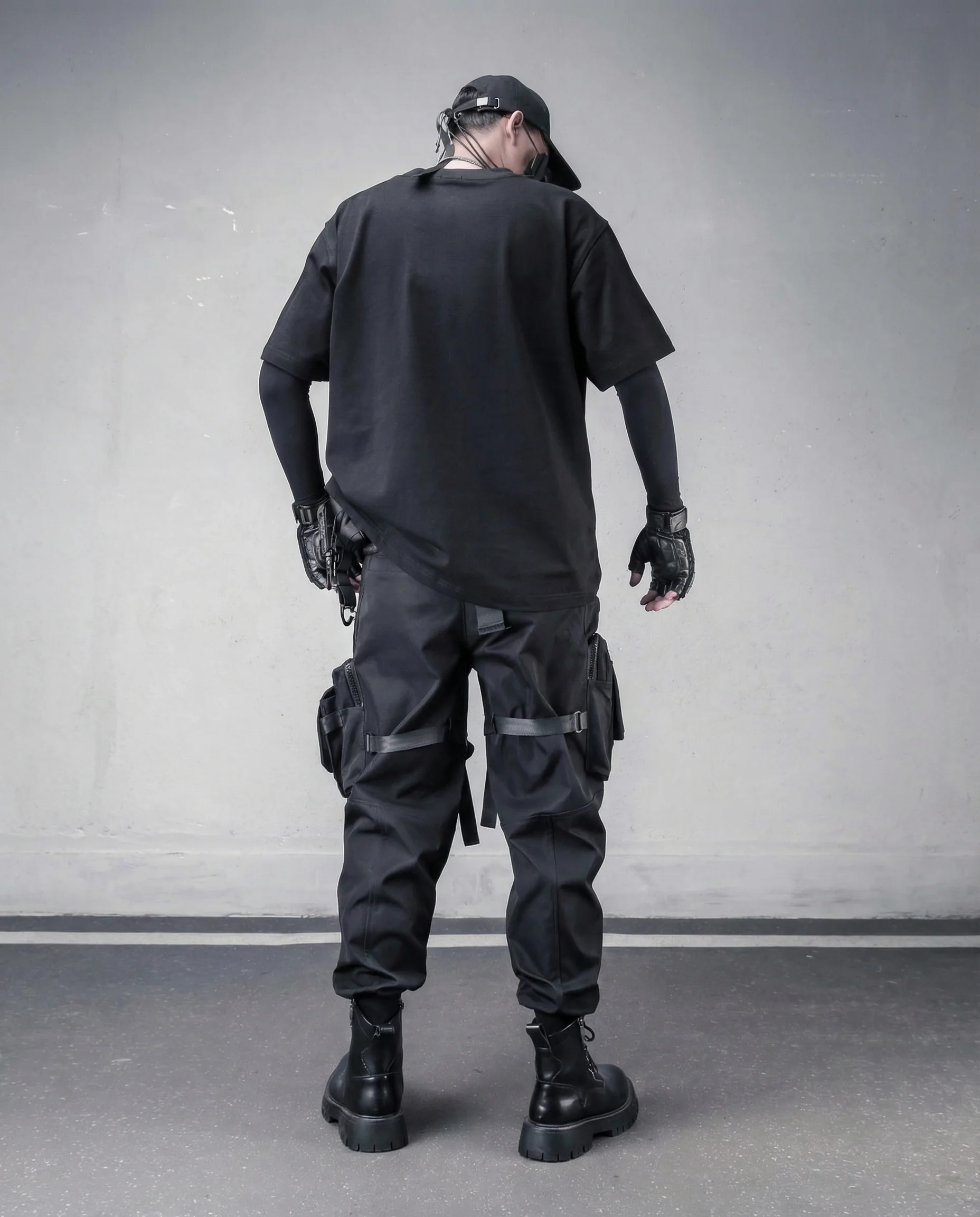 Techwear 3D Pocket Tactical Cargo T-Shirt - Image 8