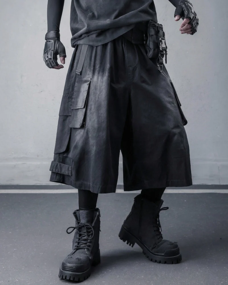 Techwear Distressed Wide-Leg Cargo Shorts