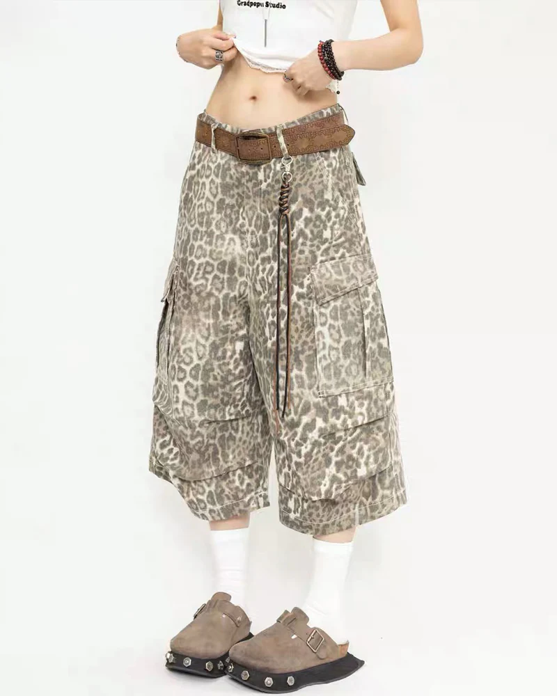 Women's Y2K Leopard Loose Wide-Leg Jorts - Image 4