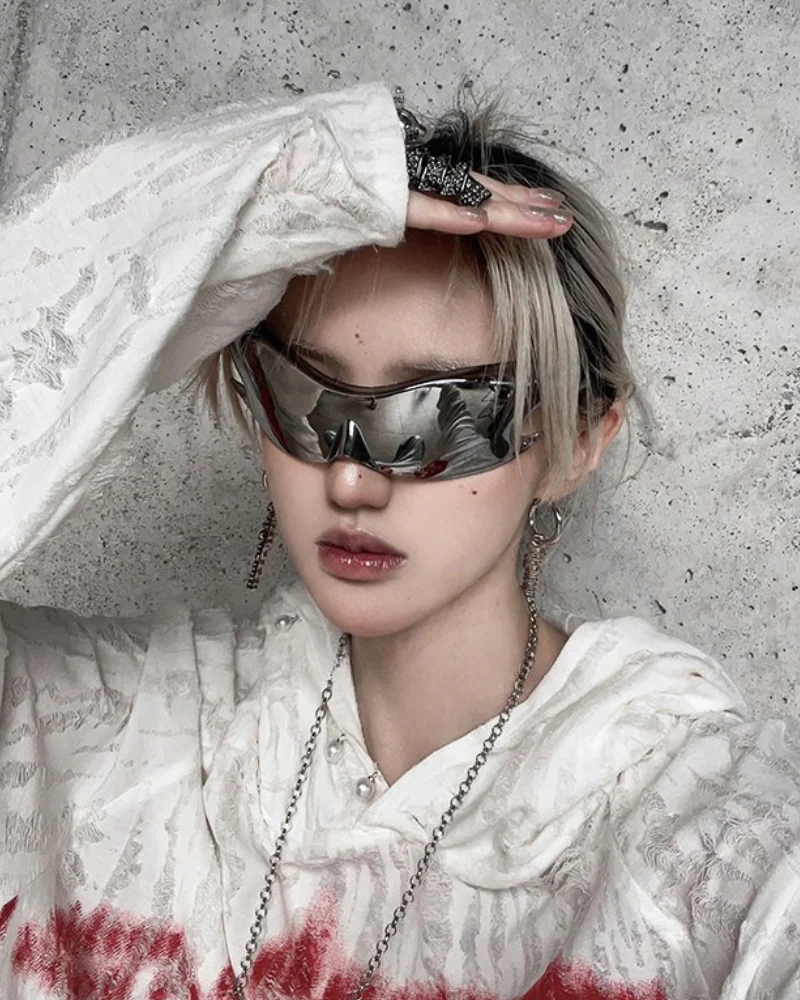 Y2K Punk Style Sunglasses - Image 7